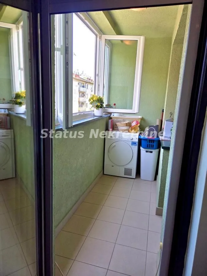 Prodaja, četvorosoban stan, 116m², Grbavica, Novi Sad Sve Podlokacije