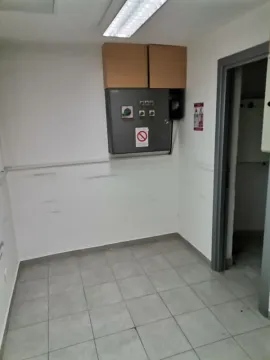 Izdavanje, poslovni prostor, 180m², Čukarica, Beograd - image 10