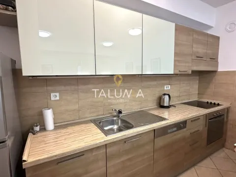 Rent, two bedroom apartment, 62m², Blok 9, Podgorica - image 3