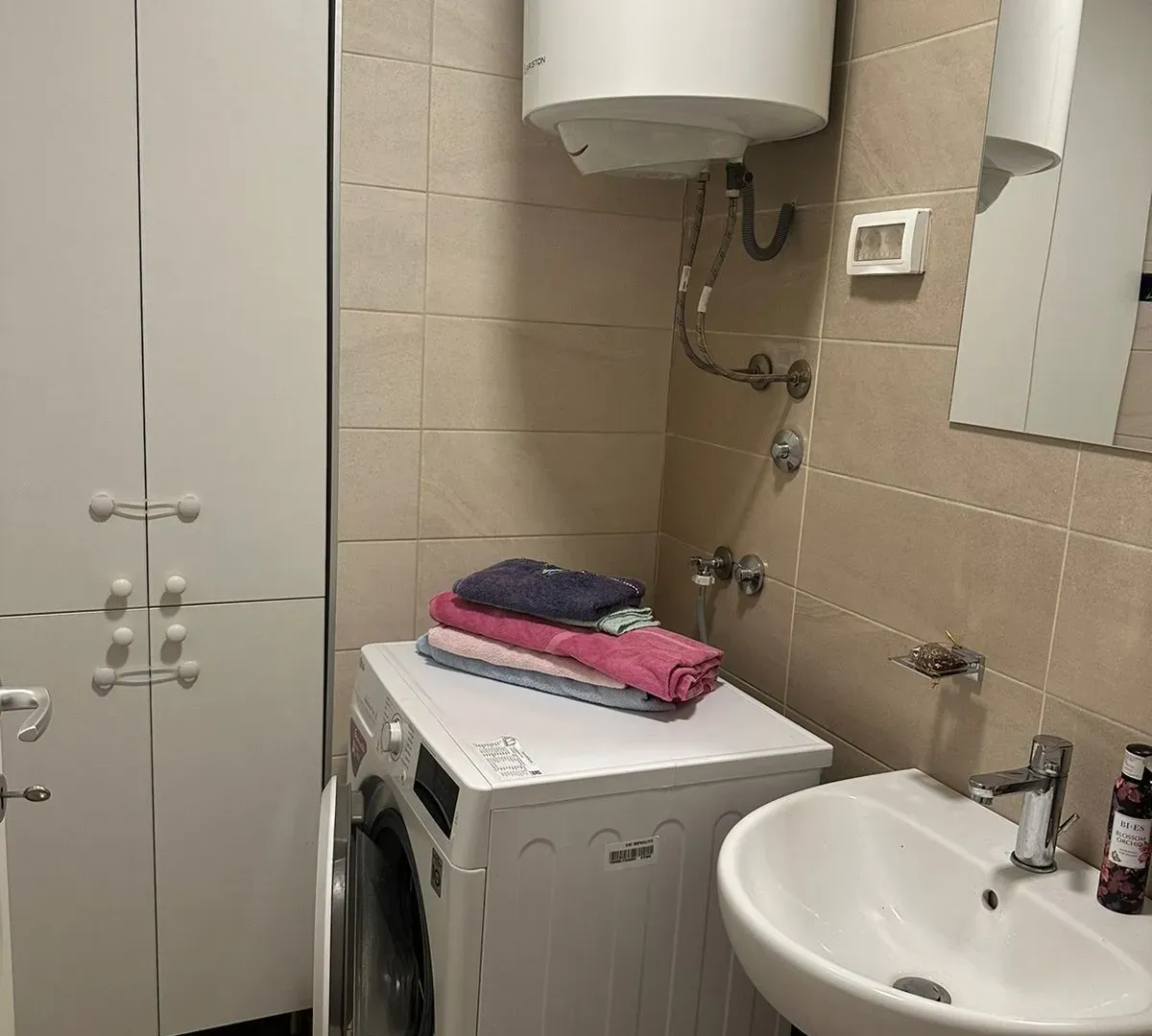 Izdavanje, stan, 65m², Zagorič, Podgorica