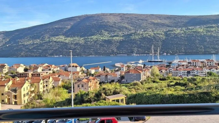 Prodaja, kuća, 270m², Đenovići, Herceg Novi