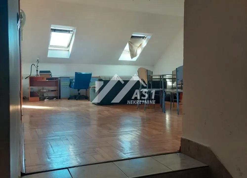 Izdavanje, trosoban stan, 70m², Novi Sad Sve Podlokacije, Novi Sad