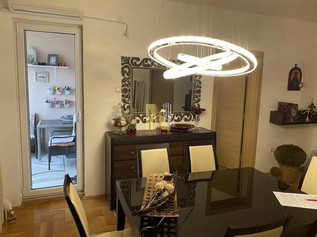 Prodaja, četvorosoban stan, 120m², Novo naselje, Novi Sad