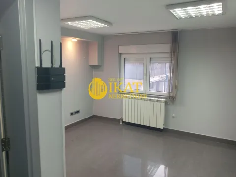 Izdavanje, poslovni prostor, 144m², Južni Bulevar, Vračar Sve Podlokacije - image 8