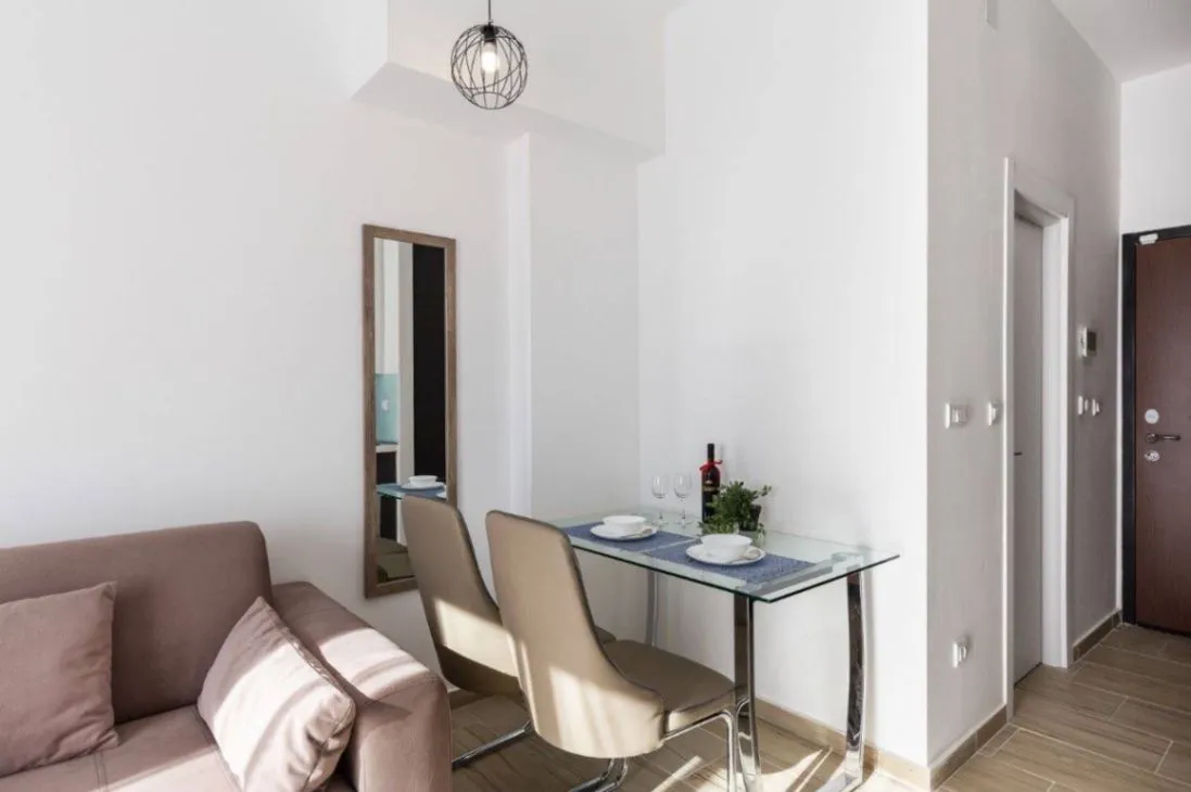 Daily-rent, studio apartment, 28m², Bečići, Budva