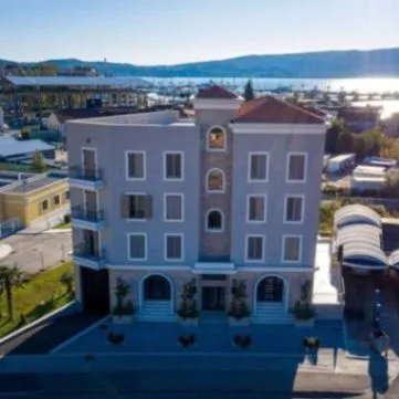 Prodaja, dvosoban stan, 85m², Porto Montenegro, Tivat