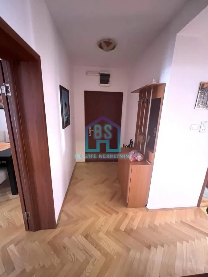 Prodaja, trosoban stan, 72m², Podbara, Novi Sad Sve Podlokacije