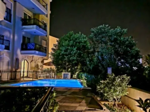 Izdavanje, jednosoban stan, 49m², Škaljari, Kotor - image 3