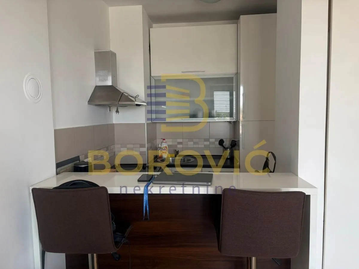 Rent, two bedroom apartment, 41m², Stari Grad, Beograd