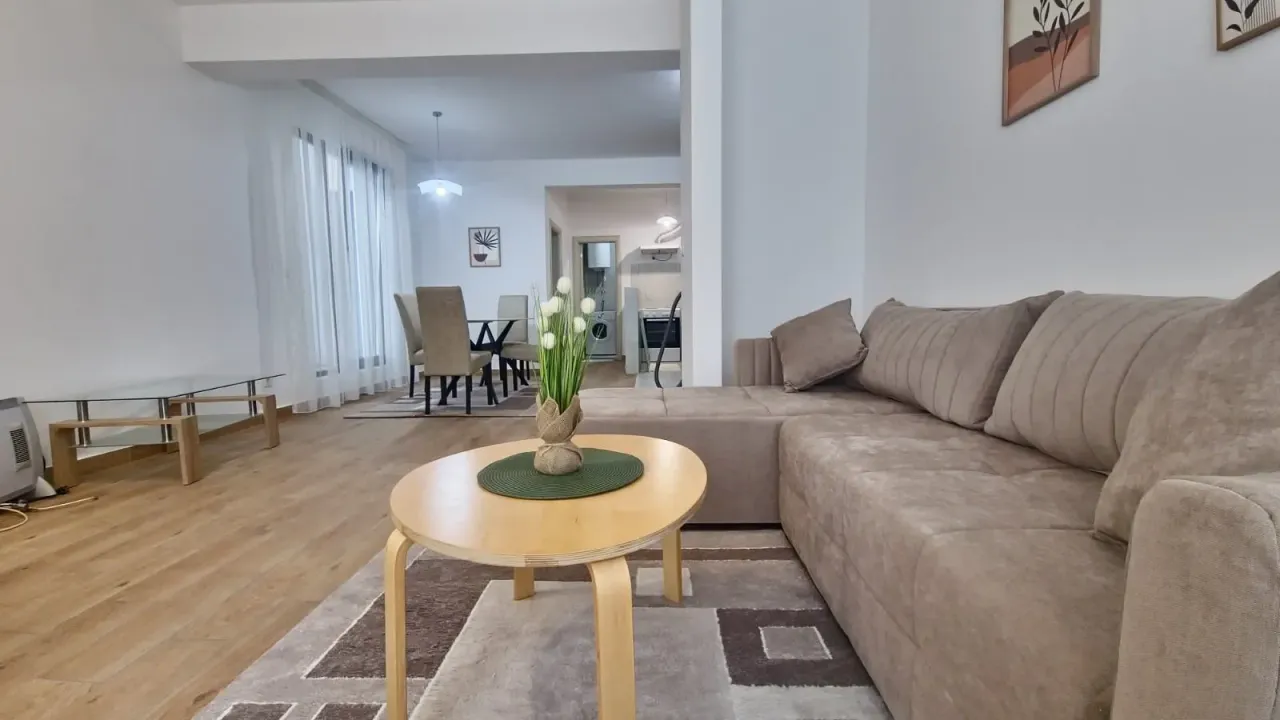 Izdavanje, jednosoban stan, 59m², Bečići, Budva