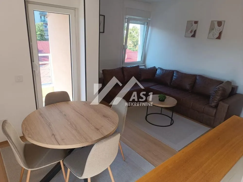 Izdavanje, stan, 41m², Grbavica, Novi Sad Sve Podlokacije