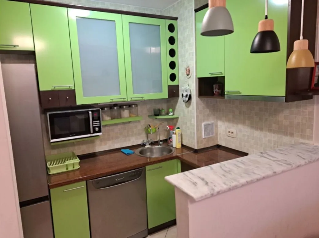 Izdavanje, jednosoban stan, 38m², Blok 9, Podgorica