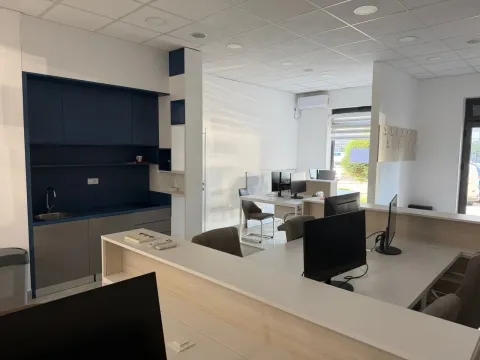 Rent, office space, 98m², Stari Aerodrom, Podgorica - image 7