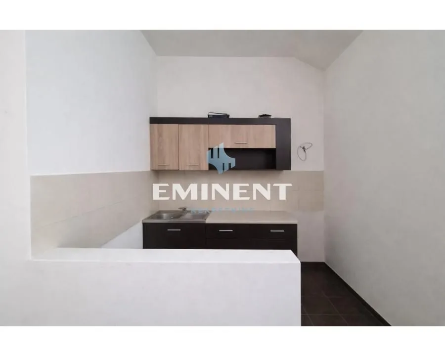 Prodaja, trosoban stan, 87m², Čukarica, Beograd
