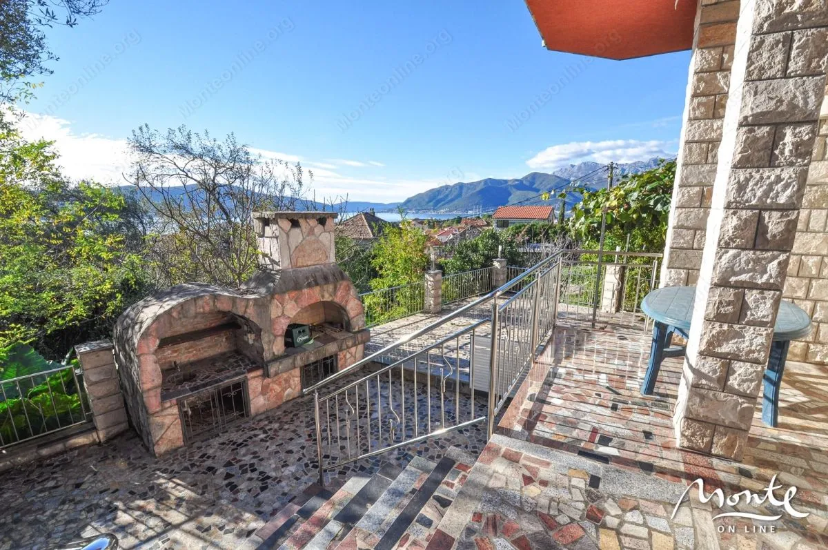 Prodaja, kuća, 194m², Tivat, Crna Gora