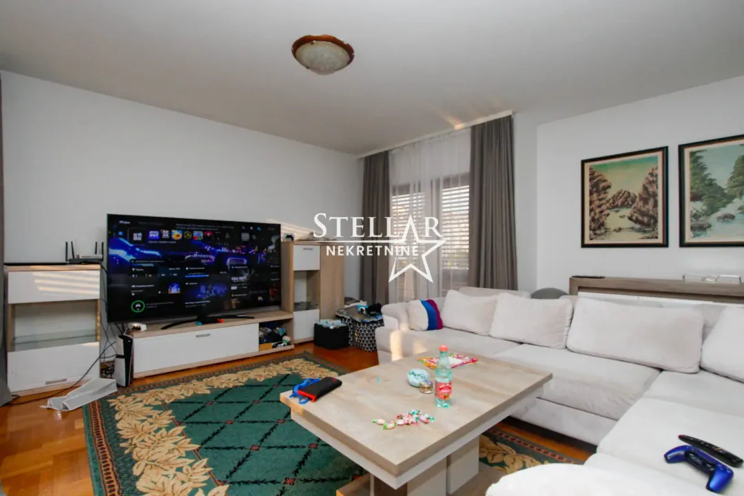 Rent, three bedroom apartment, 176m², Stari Aerodrom, Podgorica