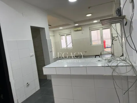 Izdavanje, poslovni prostor, 146m², Đeram Pijaca, Beograd - image 3