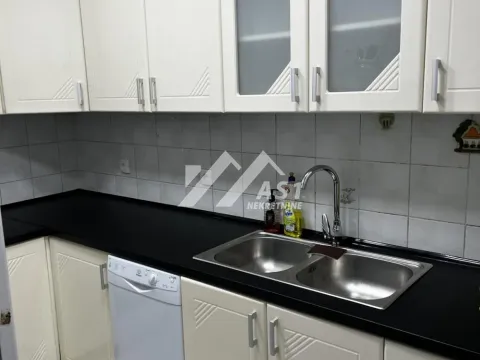 Izdavanje, trosoban stan, 92m², Grbavica, Novi Sad Sve Podlokacije - image 7