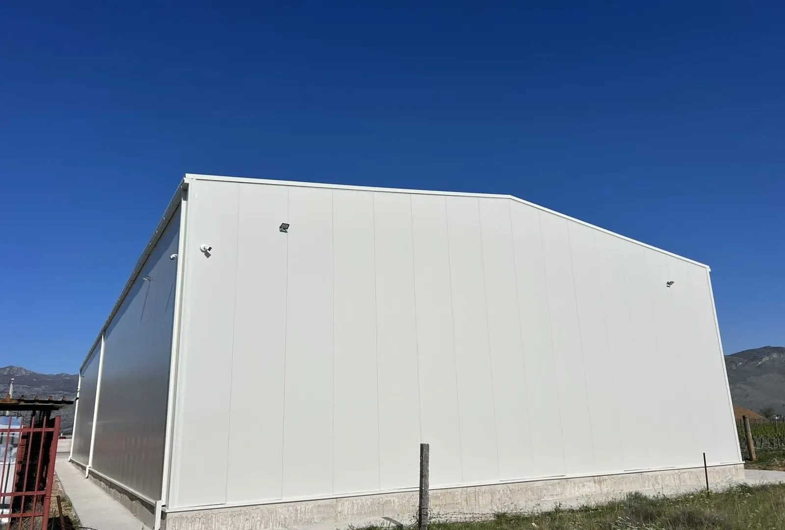 Rent, office space, 600m², Stari Aerodrom, Podgorica