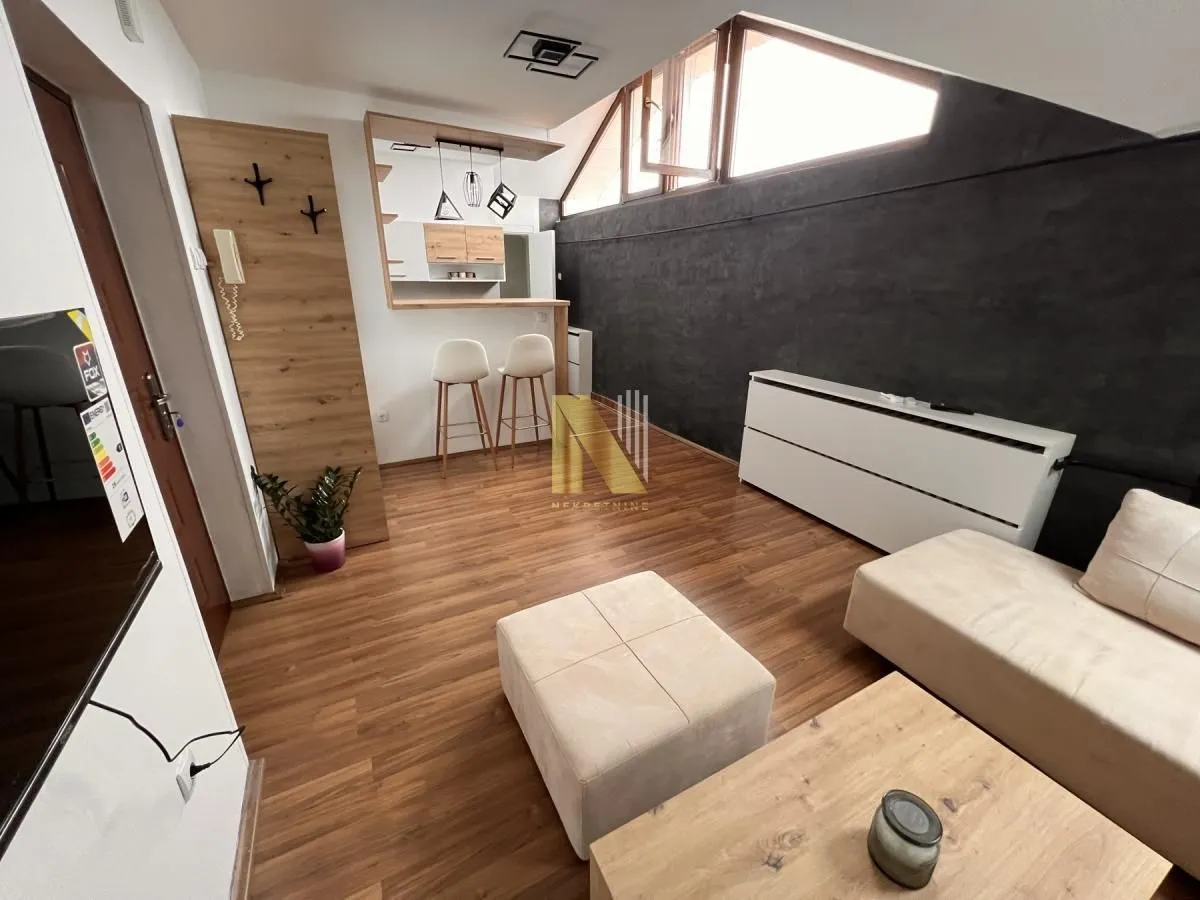 Izdavanje, jednosoban stan, 31m², Bulevar Oslobodjenja, Novi Sad Sve Podlokacije