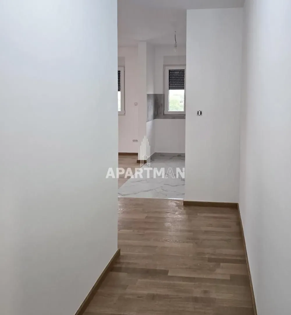 Prodaja, trosoban stan, 60m², Ledine, Beograd