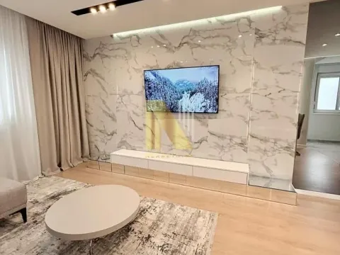 Izdavanje, trosoban stan, 69m², Bulevar Evrope, Novi Sad Sve Podlokacije - image 2