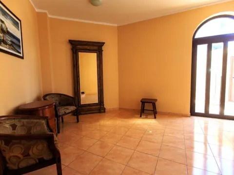 Prodaja, kuća, 340m², Budva, Crna Gora - image 28