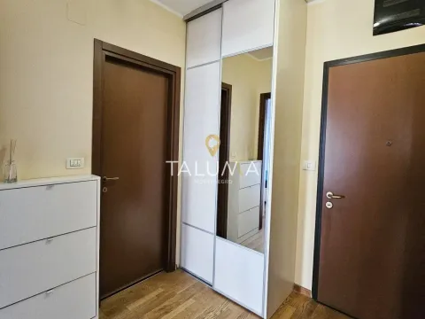 Prodaja, jednosoban stan, 50m², City Kvart, Podgorica - image 11