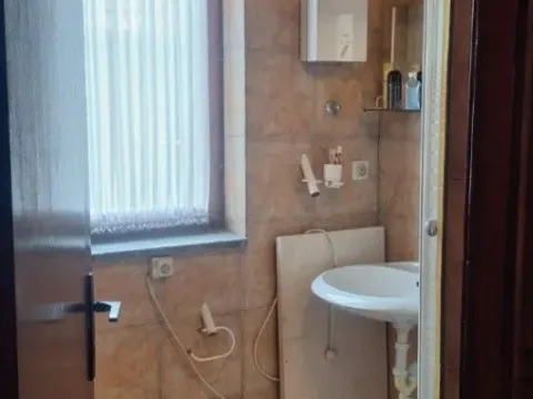 Sale, house, 384m², Dobanovci, Surčin - image 7