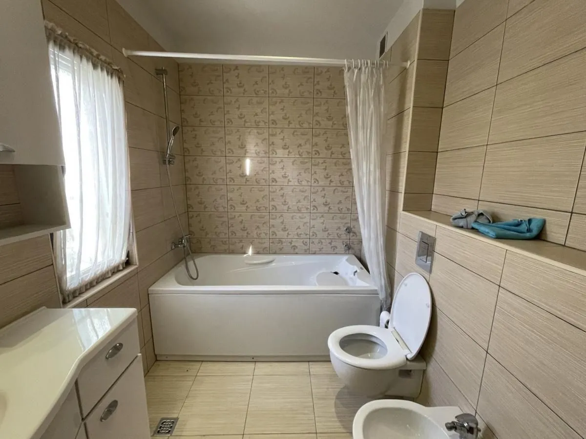 Prodaja, kuća, 201m², Topla, Herceg Novi