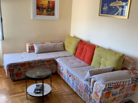 Rent, one bedroom apartment, 50m², Budva, Crna Gora - image 23