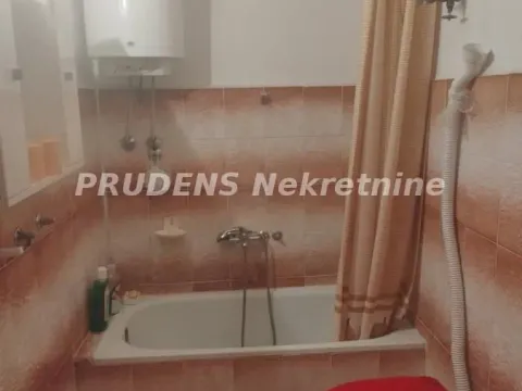 Prodaja, kuća, 150m², Bečmen, Surčin - image 8