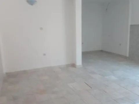 Izdavanje, poslovni prostor, 60m², Zemun Gornji Grad, Zemun Sve Podlokacije - image 7