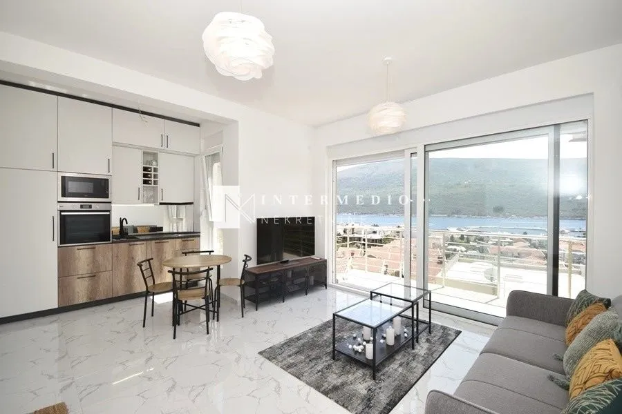 Sale, one bedroom apartment, 47m², Đenovići, Herceg Novi