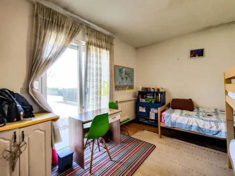 Prodaja, kuća, 150m², Tološi, Podgorica - image 24