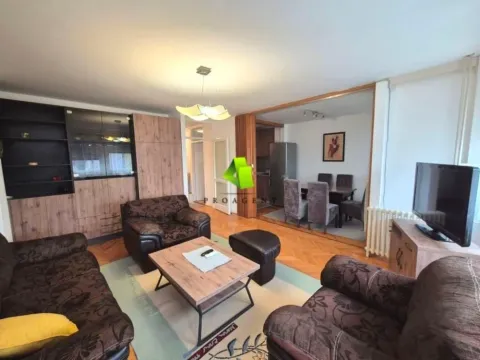 Izdavanje, četvorosoban stan, 90m², Medijana, Niš