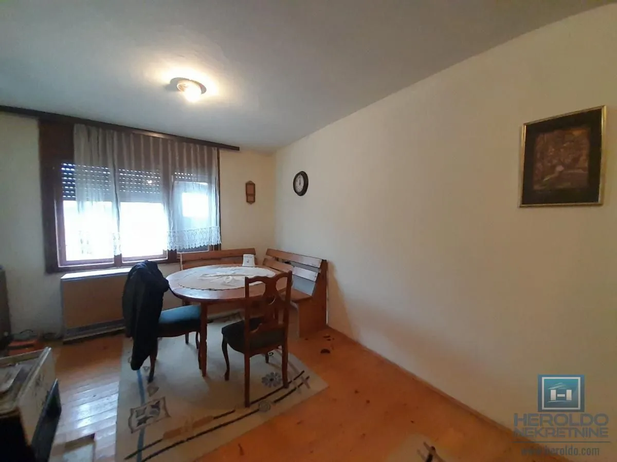 Prodaja, kuća, 140m², Centar, Ćuprija