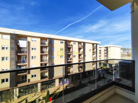 Izdavanje, stan, 47m², New City, Podgorica - image 6