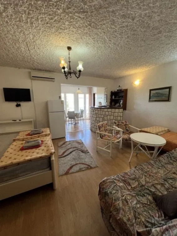 Rent, one bedroom apartment, 40m², Šušanj, Bar