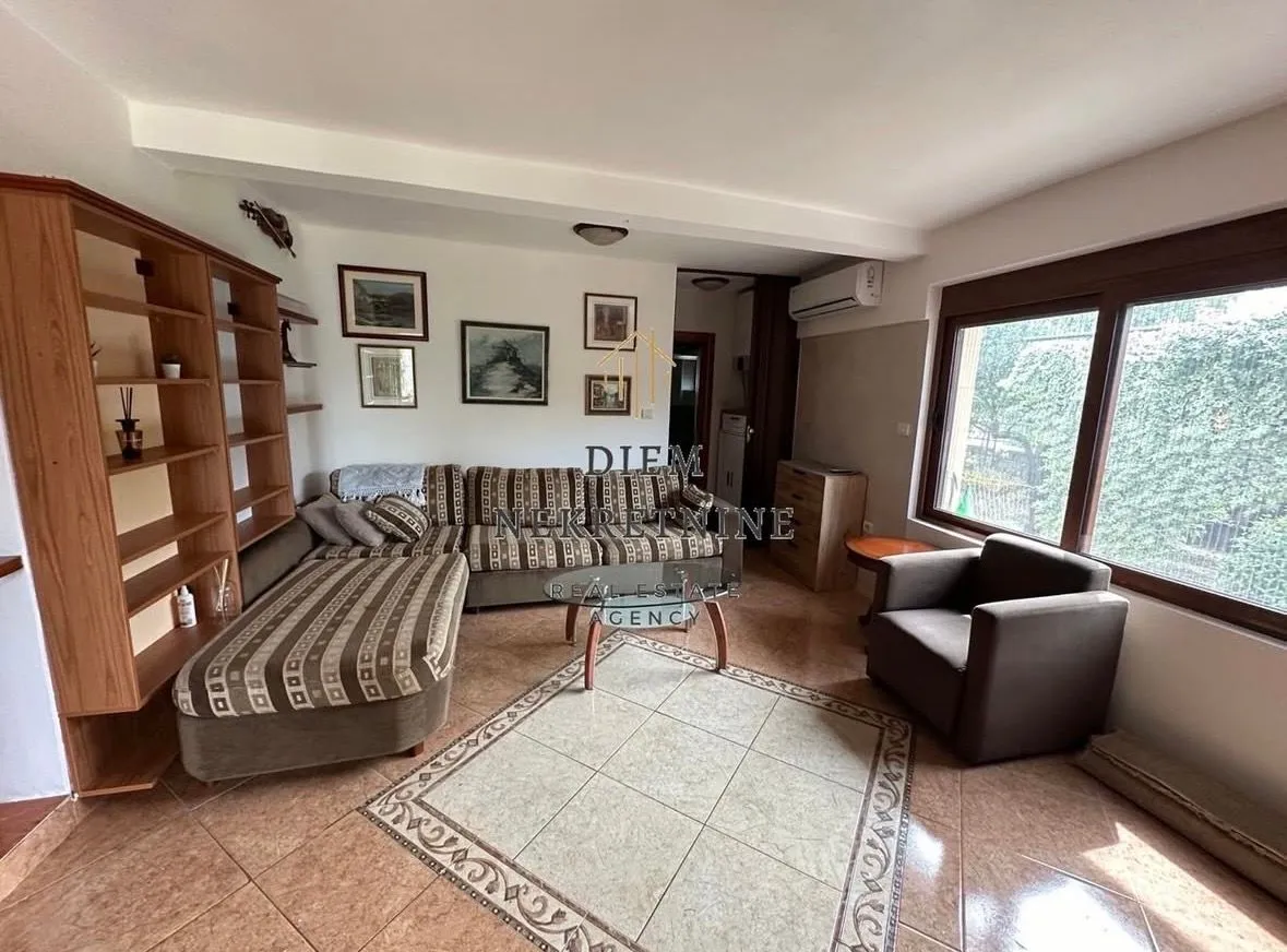 Izdavanje, kuća, 94m², Mareza, Podgorica