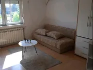 Izdavanje, garsonjera, 30m², Bulevar Evrope, Novi Sad Sve Podlokacije - image 2
