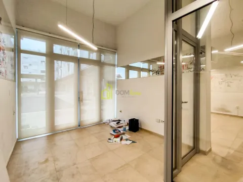 Rent, office space, 43m², Tološka šuma, Podgorica - image 4