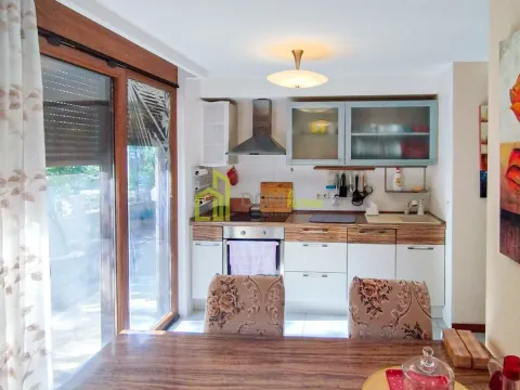 Sale, house, 200m², Radovići, Tivat - image 4