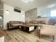 Prodaja, trosoban stan, 74m², Pobrežje, Podgorica - image 1