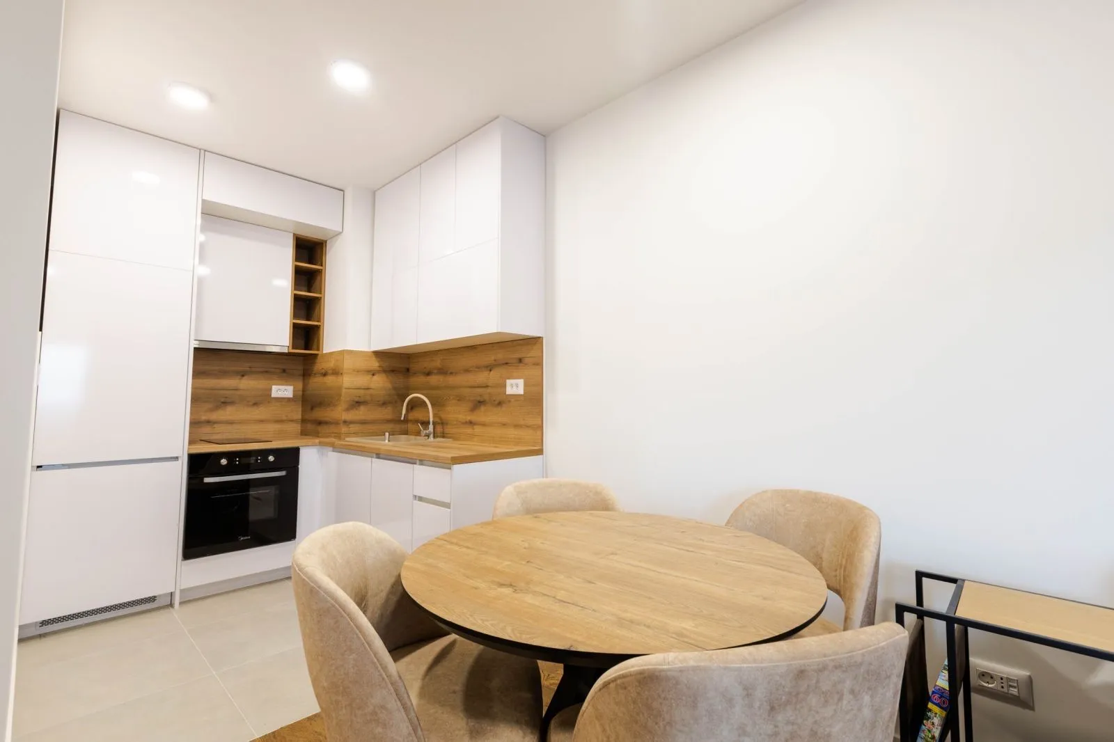 Rent, one bedroom apartment, 46m², Stari Aerodrom, Podgorica