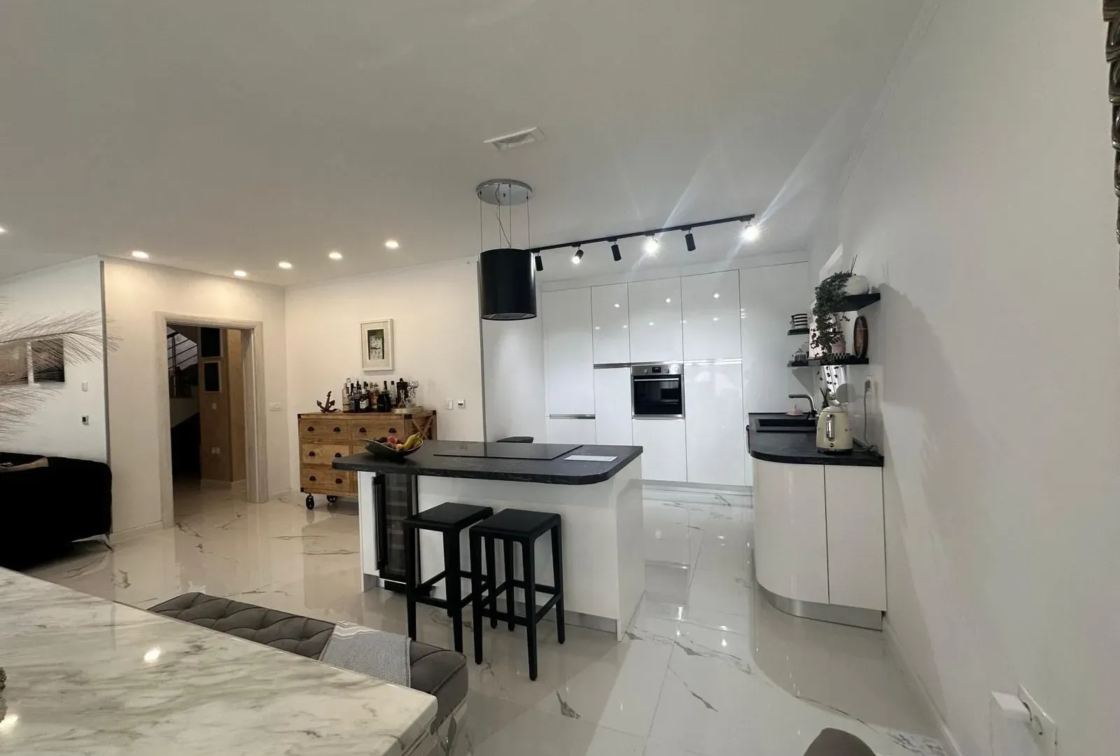 Sale, house, 150m², Šušanj, Bar