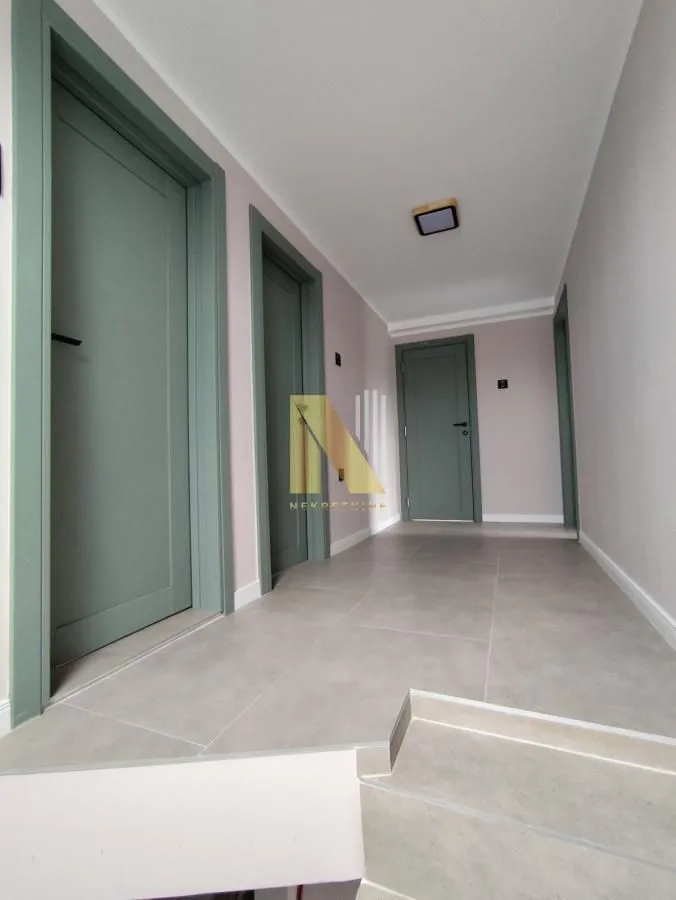 Prodaja, kuća, 260m², Veternik, Novi Sad Sve Podlokacije