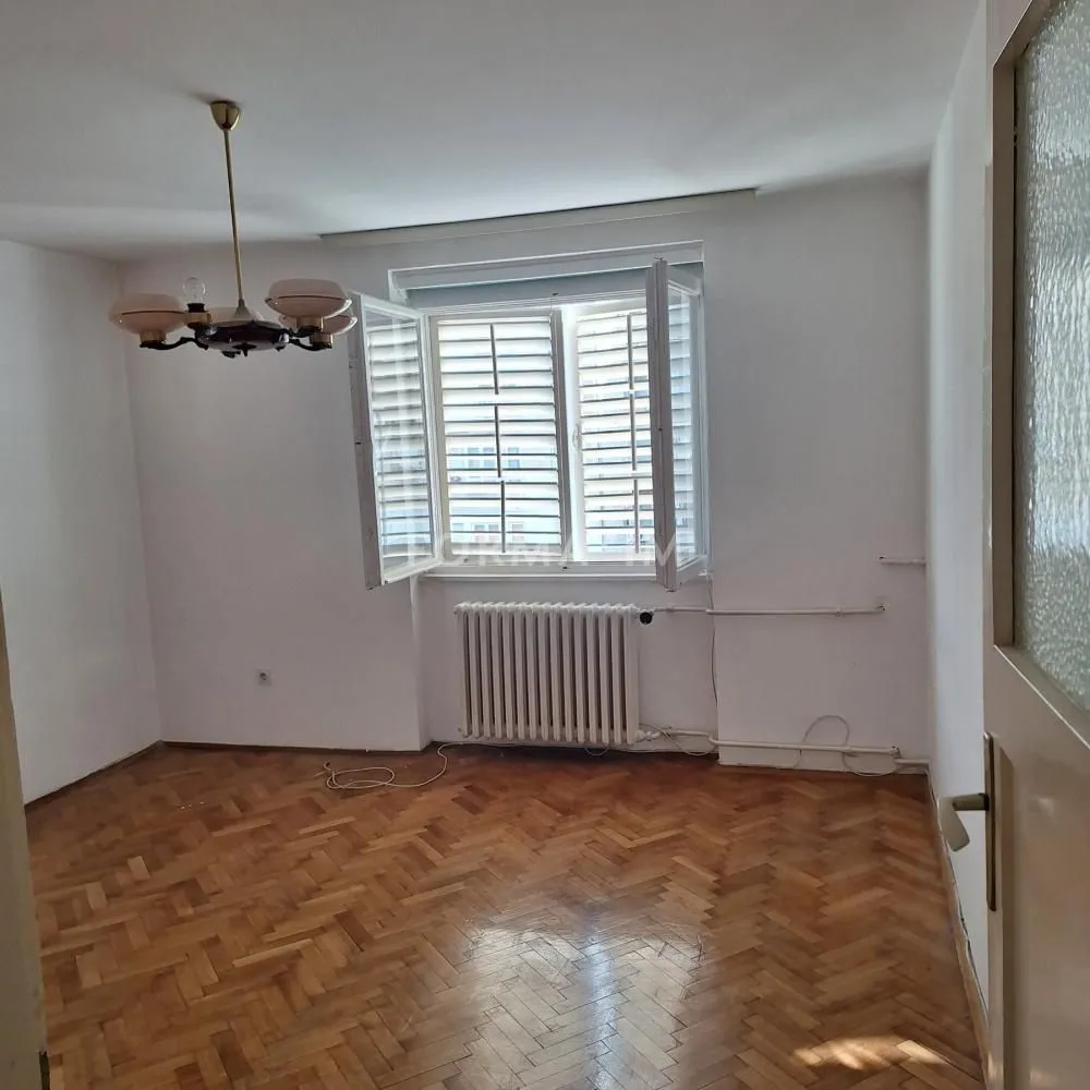 Sale, one bedroom apartment, 40m², Stari Grad, Beograd