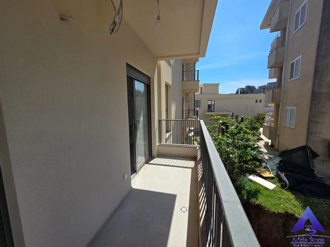 Prodaja, jednosoban stan, 48m², Bečići, Budva