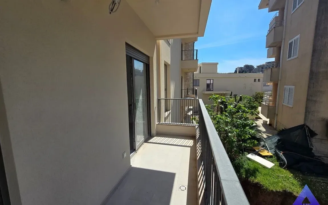 Sale, one bedroom apartment, 48m², Bečići, Budva